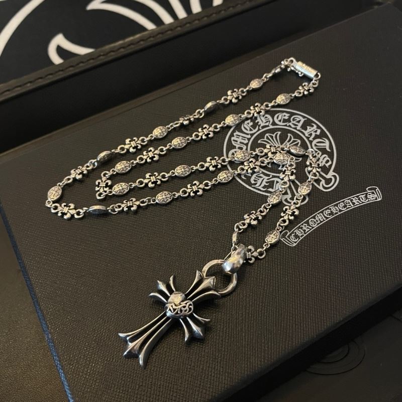 Ch*0me He**ts necklaces